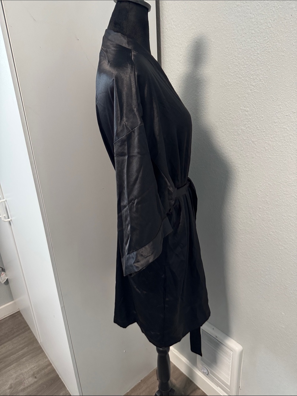 Victoria’s Secret Robe - Picture 3 of 5